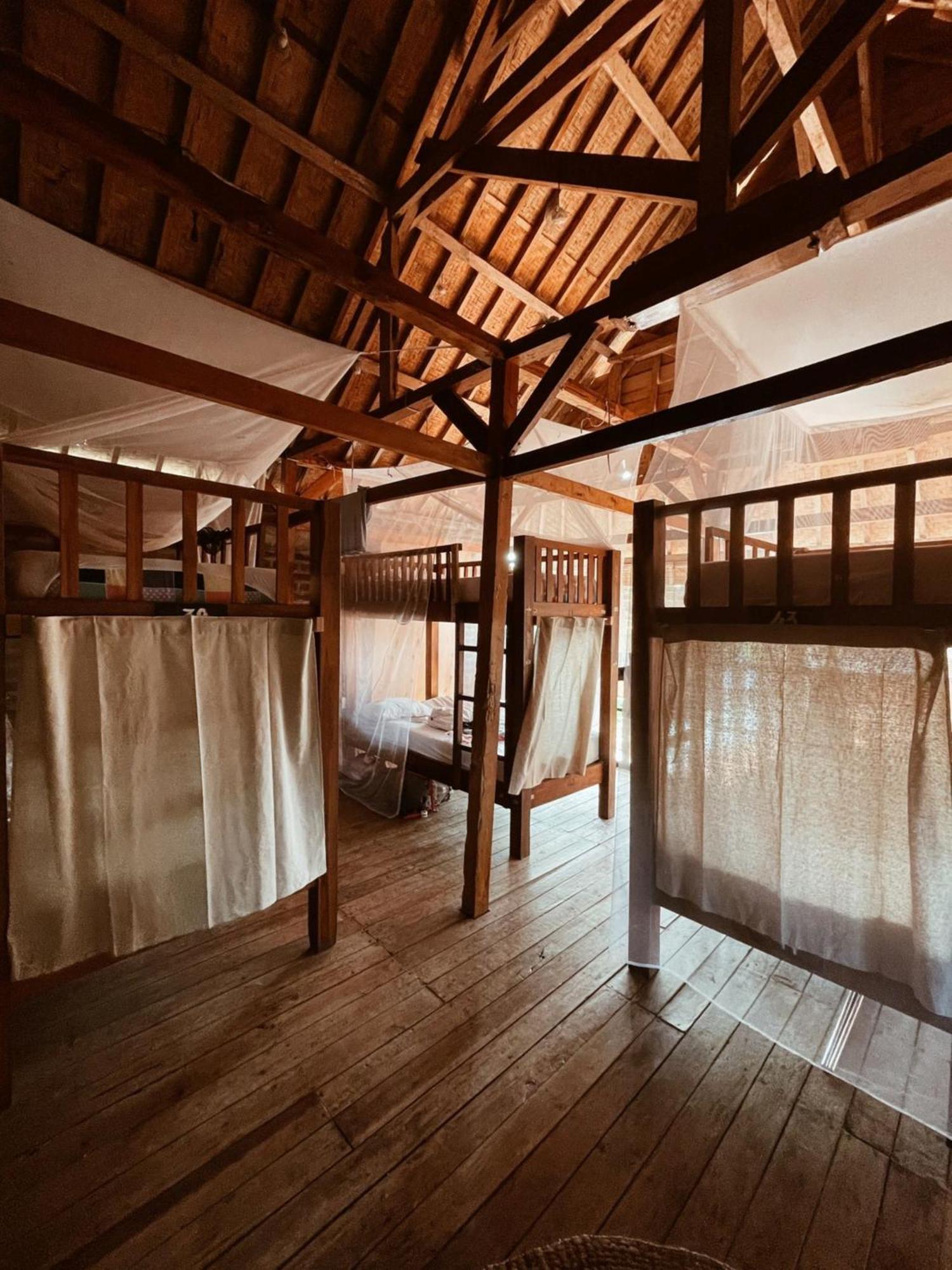 Хостел Da Housetel Kuta Кута Екстер'єр фото